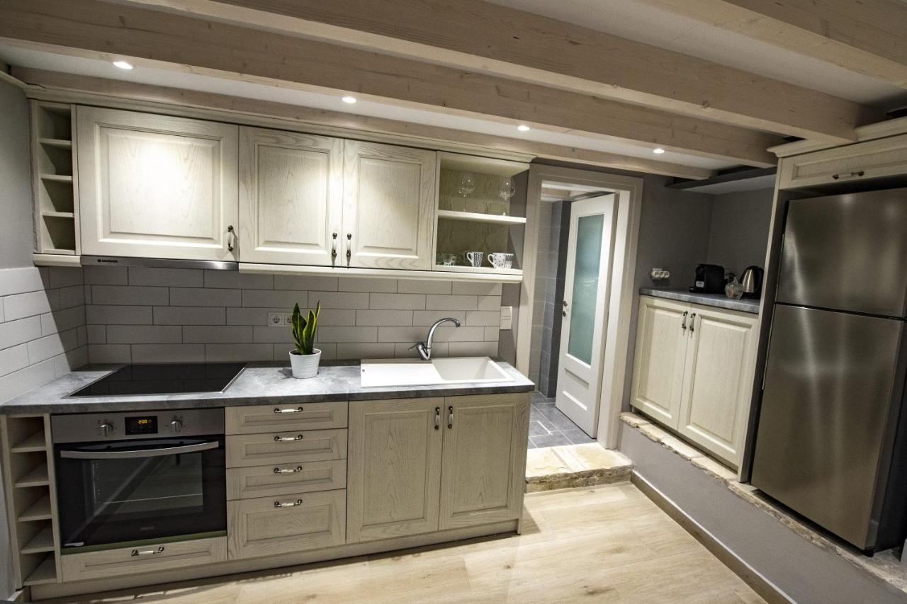 Yiasemi Corfu Loft Apartments ภายนอก รูปภาพ