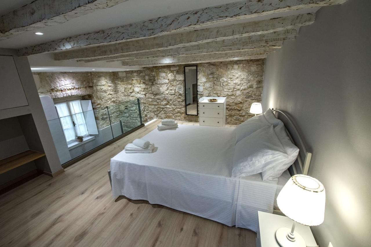 Yiasemi Corfu Loft Apartments ภายนอก รูปภาพ